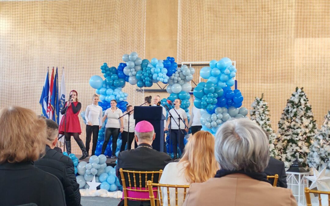 Svečano otvorena nova zgrada Osnovne škole Milan Amruš